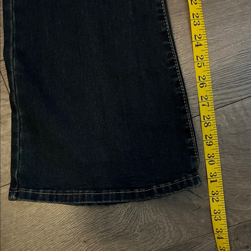 SHEIN Dark Wash Flare Jeans - Picture 4 of 6